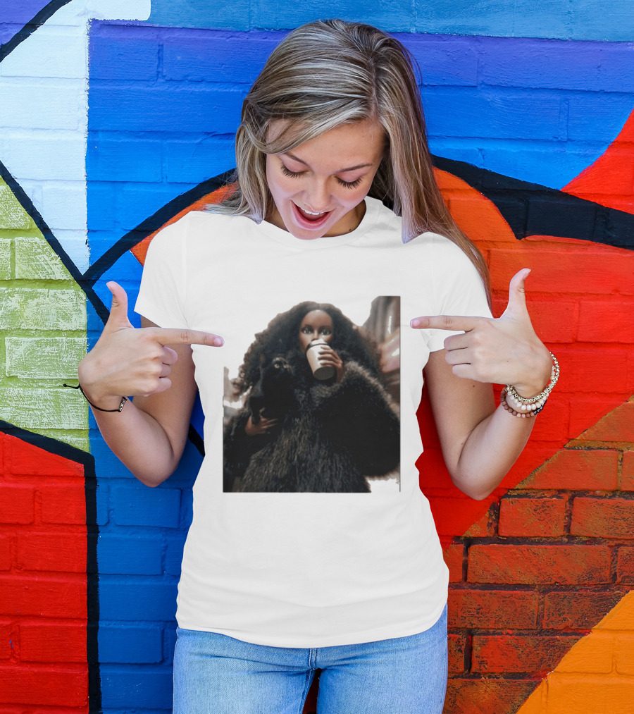 Diana's Cat Club Fashionable Coffee Moment With Furry Coat And Black Cat T-Shirt
