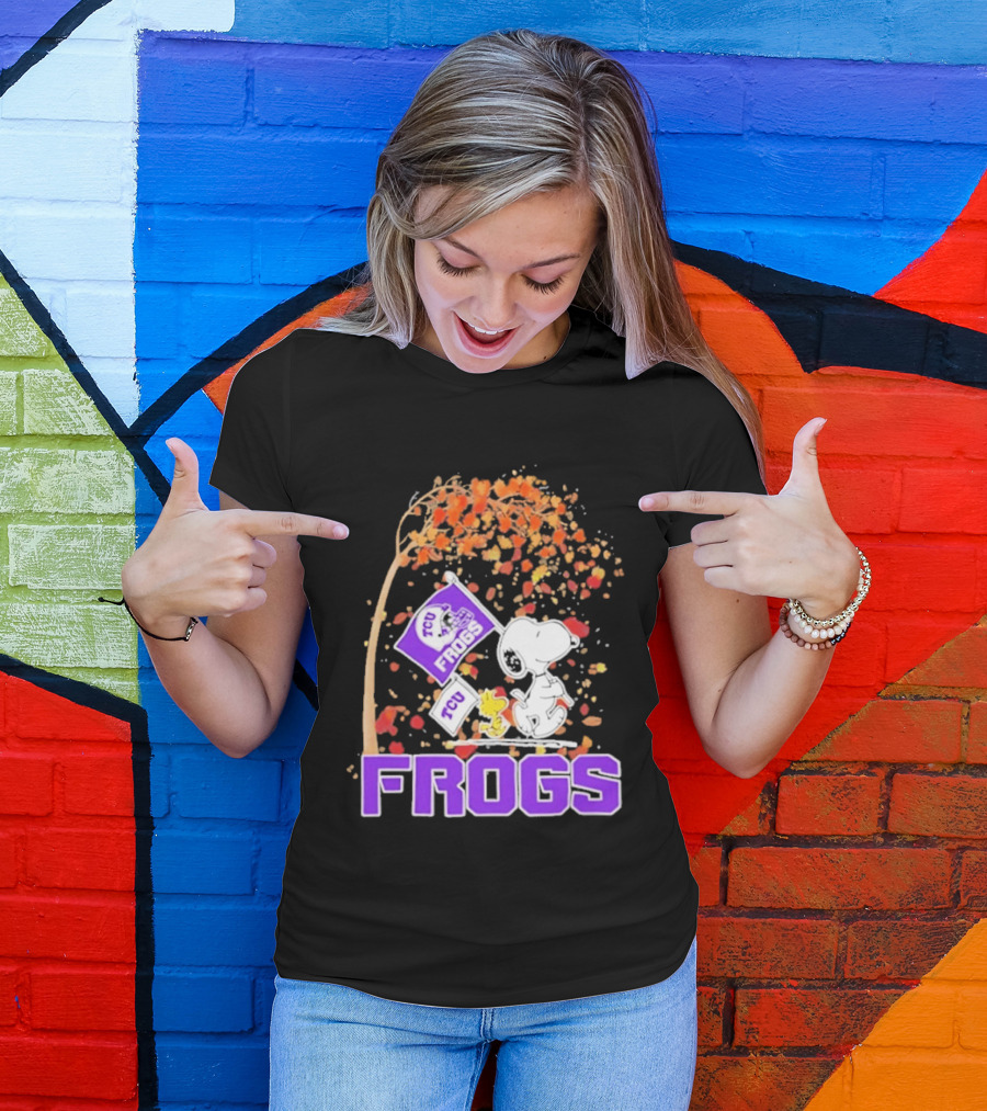 TCU Horned Frogs Snoopy Peanuts Fall Leaves T-Shirt