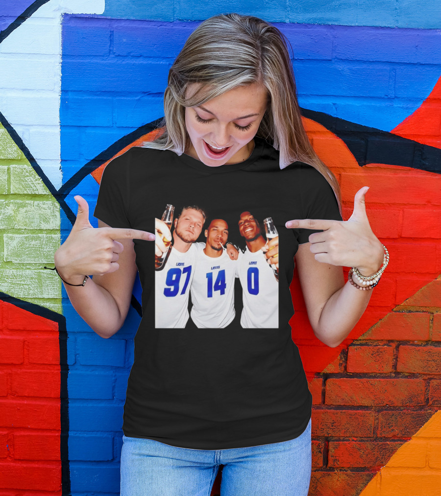 Detroit Lions Aidan Hutchinson Amon Ra St. Brown Jahmyr Gibbs Holding Beer Bottles Smoking Celebration T-Shirt
