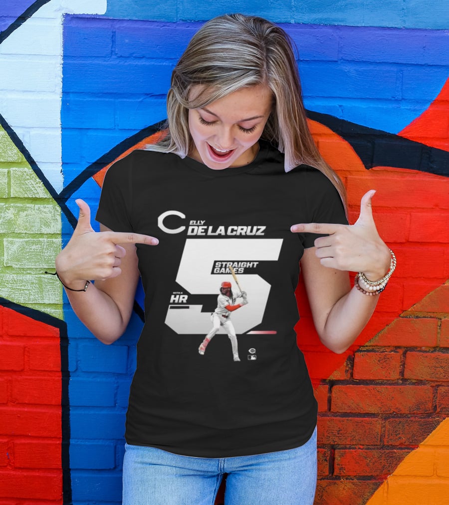 Elly De La Cruz 5 Straight Game 26 HR Baseball Player T-Shirt