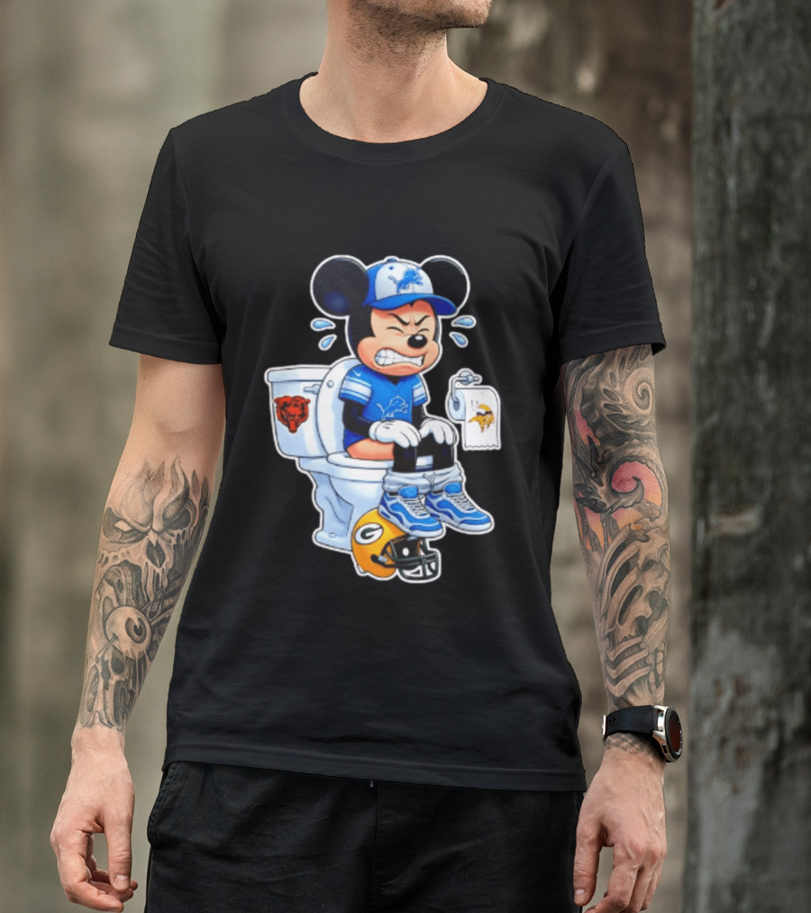 Detroit Lions Mickey Toilet Beating Bears Vikings Packers Football T-Shirt