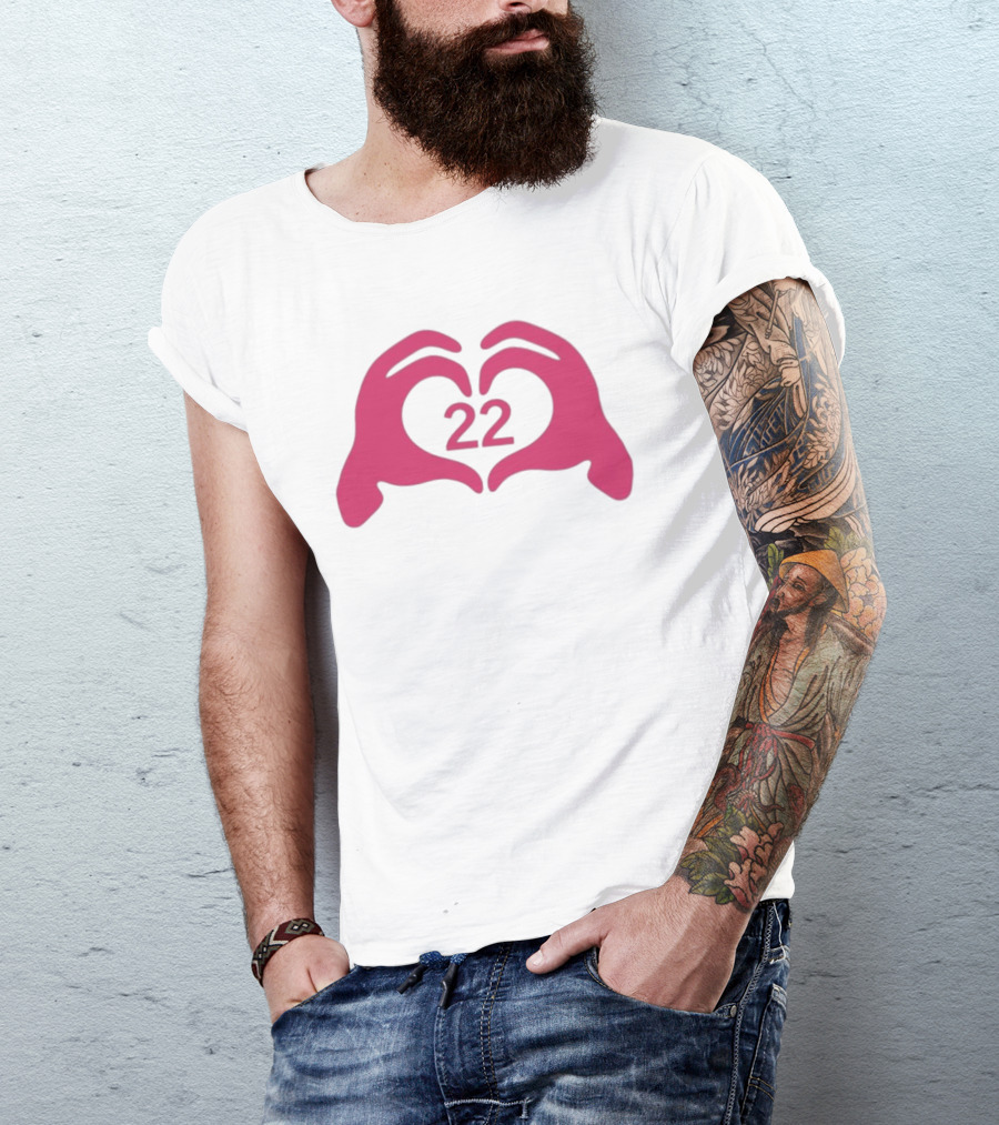 Feelin 22 Pink Heart Hands Gesture T-Shirt