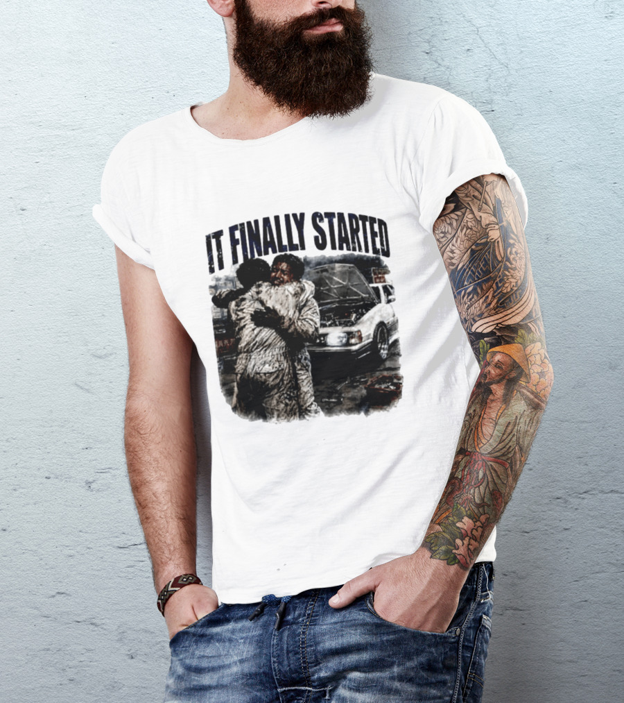 It Finally Started Junkiez Network Car Enthusiast Hugging Mechanics T-Shirt