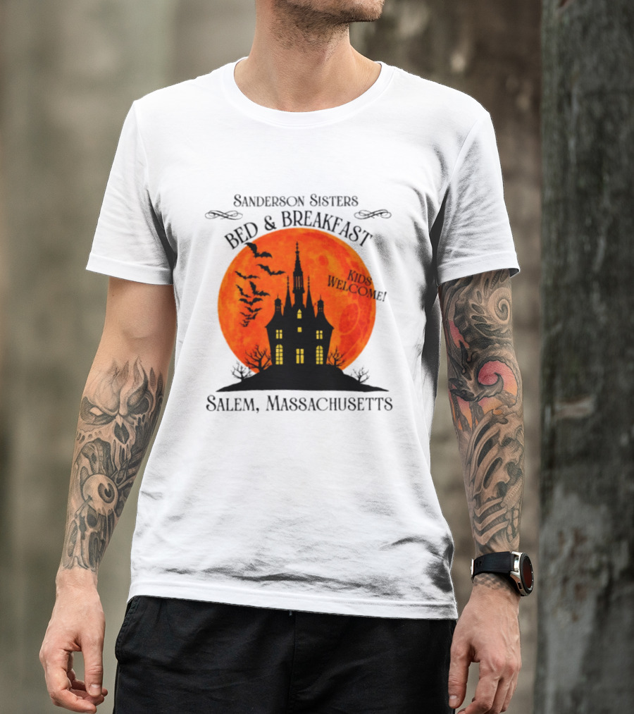 Sanderson Sisters Bed And Breakfast Kids Welcome Salem Massachusetts Halloween Bats Haunted House T-Shirt