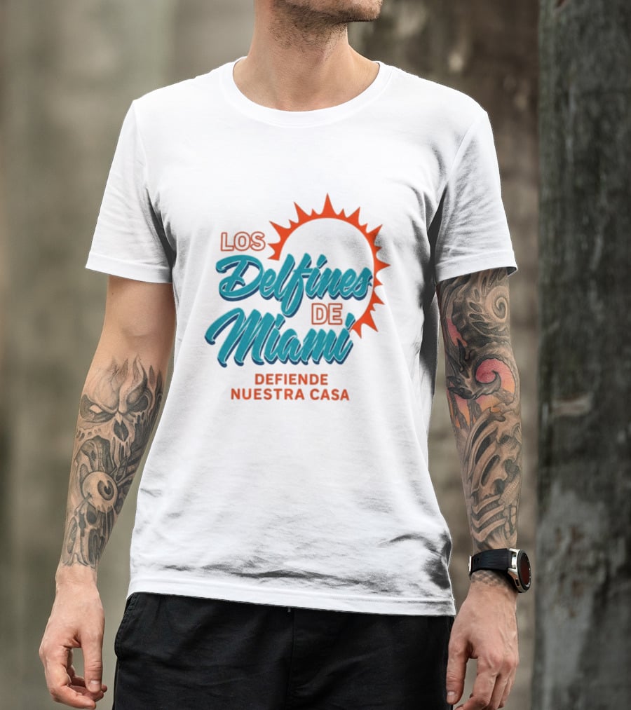 Los Delfines De Miami Defiende Nuestra Casa Solar T-Shirt