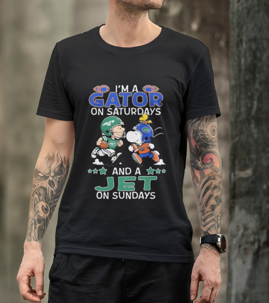 I'm A Gator On Saturdays And A Jet On Sundays Charlie Brown Snoopy Football Peanuts T-Shirt