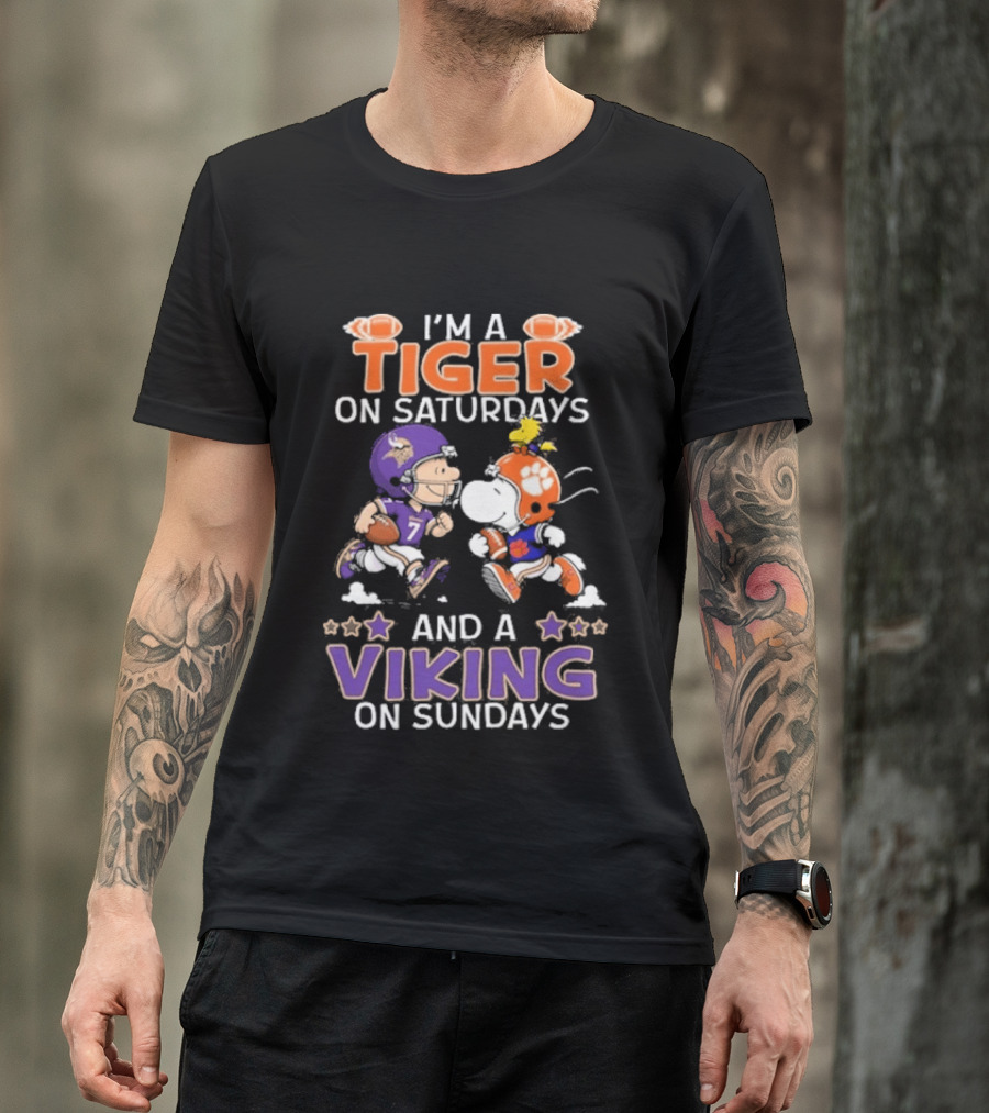 I'm A Tiger On Saturdays And A Viking On Sundays Charlie Brown And Snoopy Football Fan Days T-Shirt