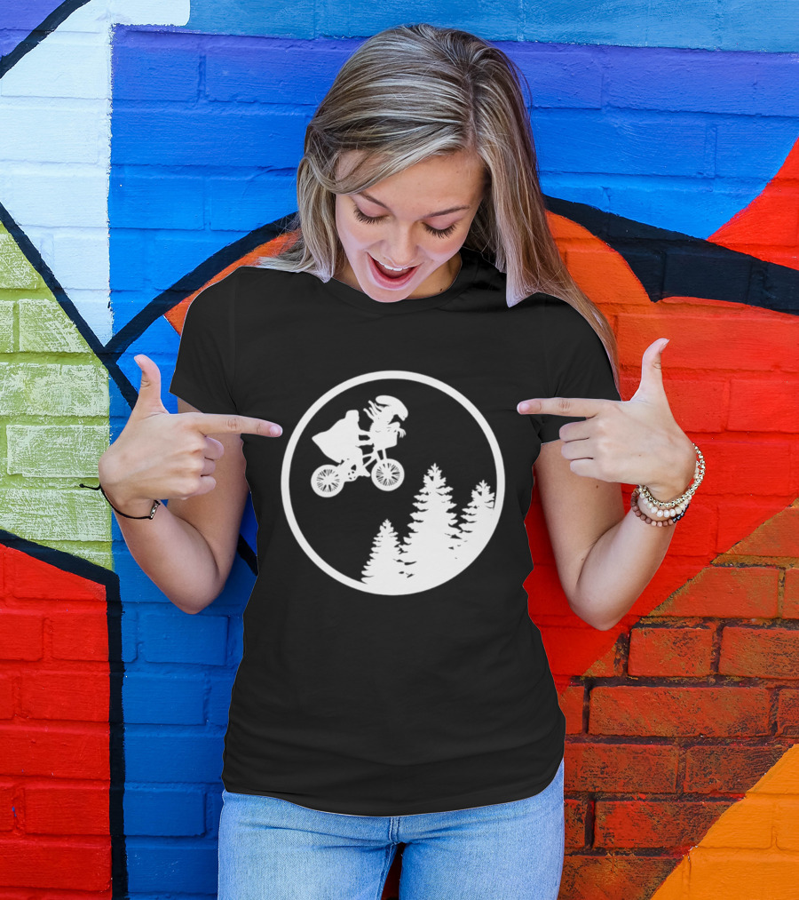 Alien On Bicycle With Trees In Circle Flying Scene 2026 T-Shirt