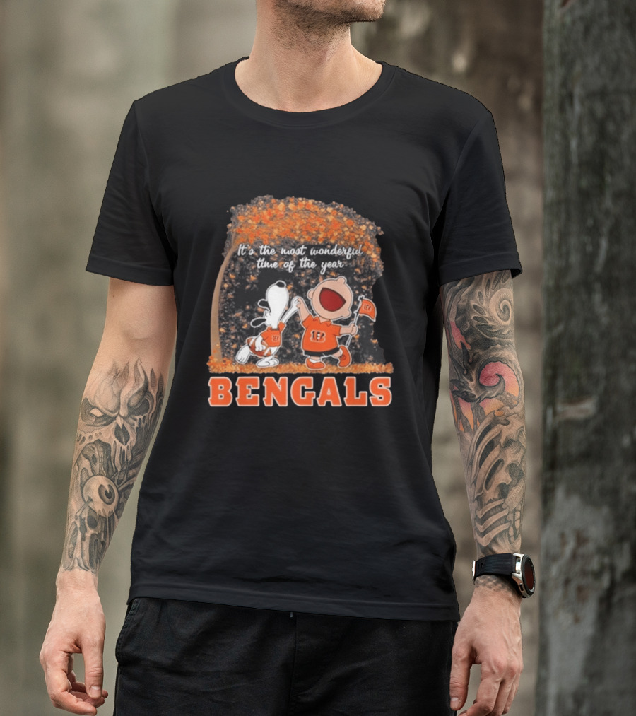 Cincinnati Bengals Snoopy Charlie Brown 2026 Most Wonderful Time T-Shirt