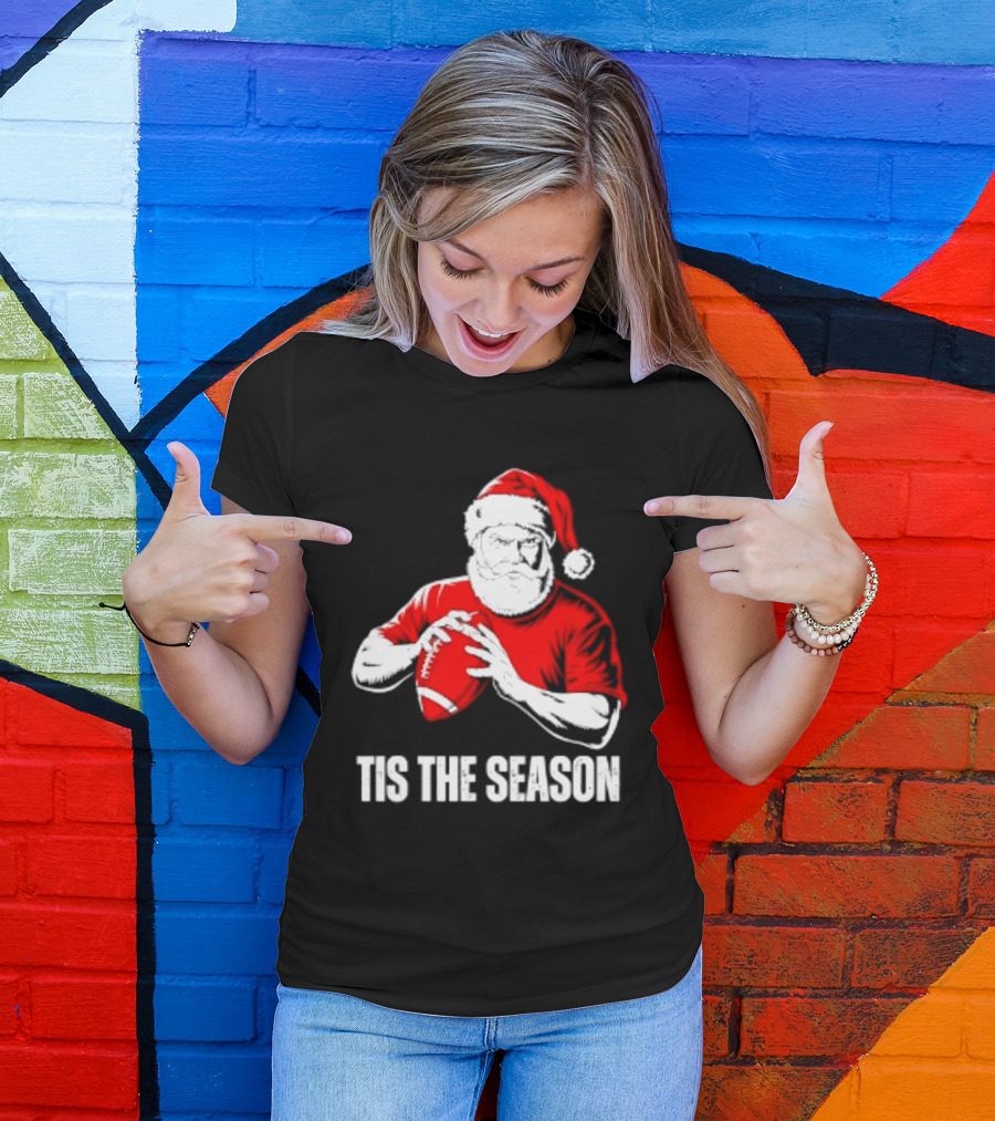 Santa Claus Playing Football Tis The Season Christmas 2026 T-Shirt