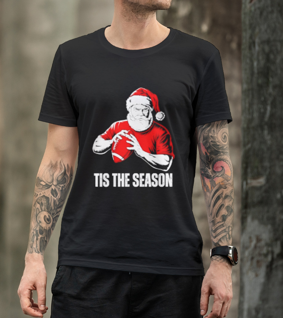 Santa Claus Playing Football Tis The Season Christmas 2026 T-Shirt