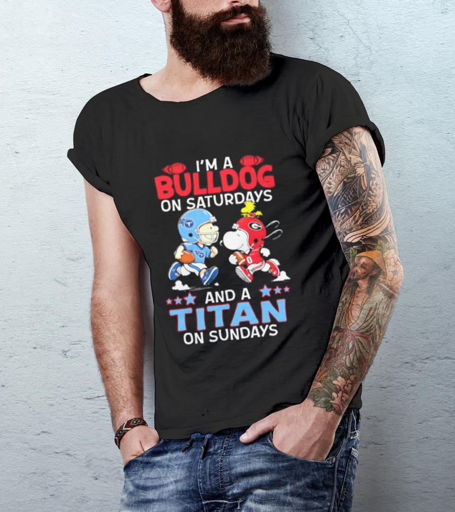 I'm A Bulldog On Saturdays And A Titan On Sundays Football Peanuts Characters T-Shirt