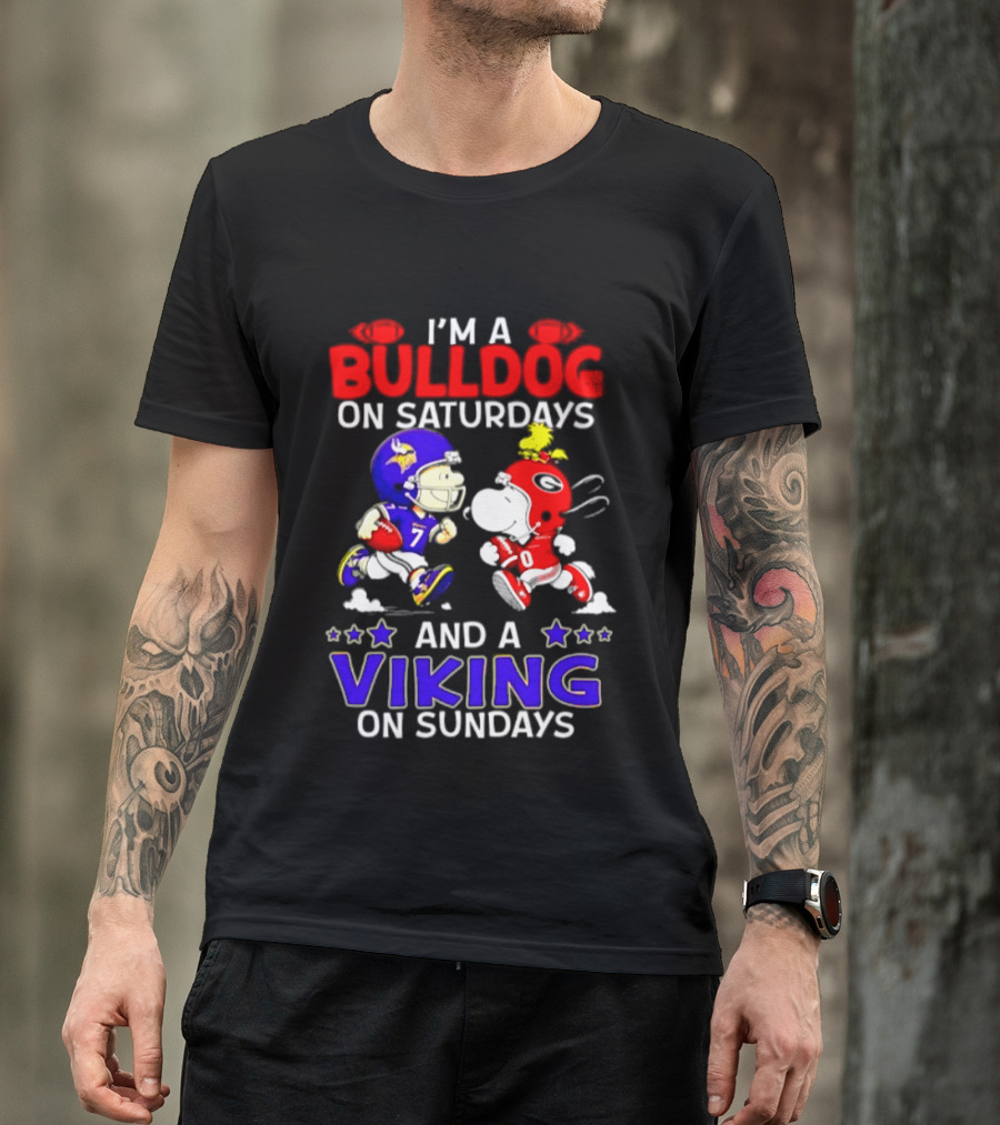 I'm A Bulldog On Saturdays And A Viking On Sundays Football Peanuts T-Shirt