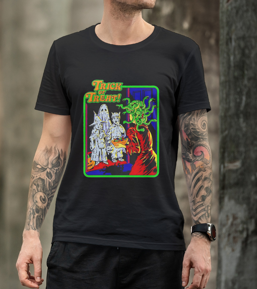 Trick Or Treat Medusa Halloween Retro Comic T-Shirt