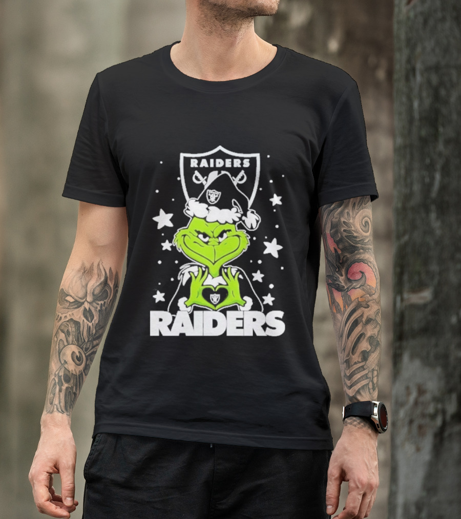 Las Vegas Raiders Grinch Love Hands Christmas Football 2026 T-Shirt