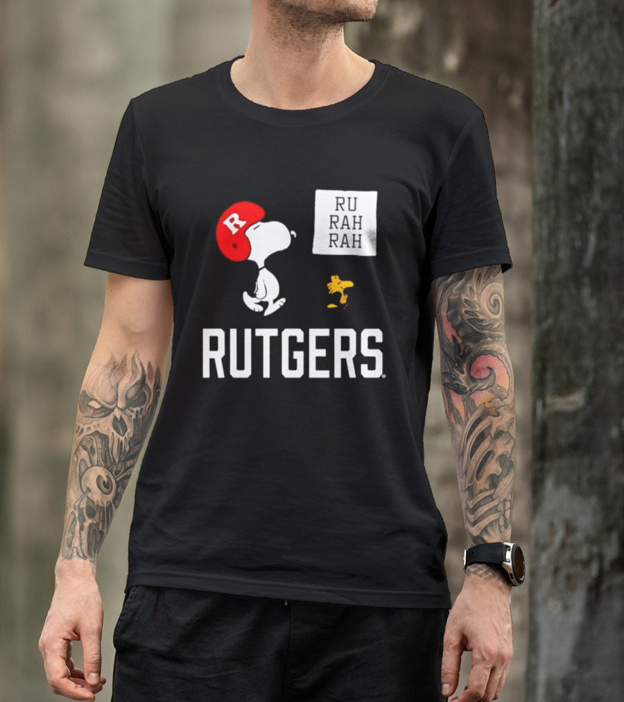 Snoopy Woodstock Rutgers Scarlet Knights Football Helmet R T-Shirt