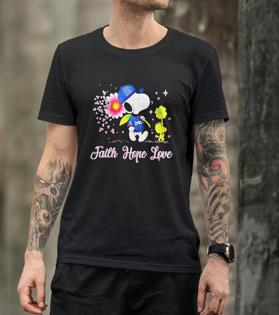 Snoopy New York Yankees Breast Cancer Awareness Faith Hope Love Blossoms Woodstock T-Shirt