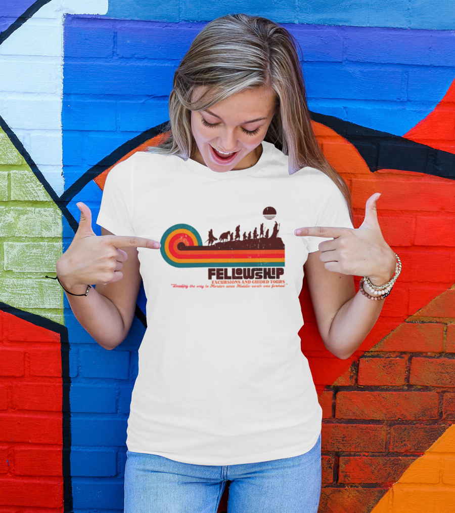 Fellowship Excursions And Guided Tours Leading The Way To Mordor T-Shirt