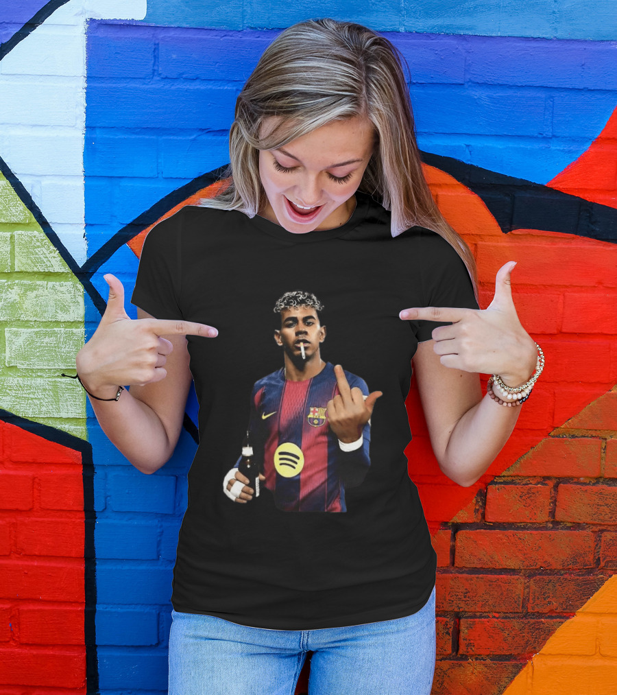 Lamine Yamal FC Barcelona Meme Middle Finger Gesture With Beer And Cigarette T-Shirt