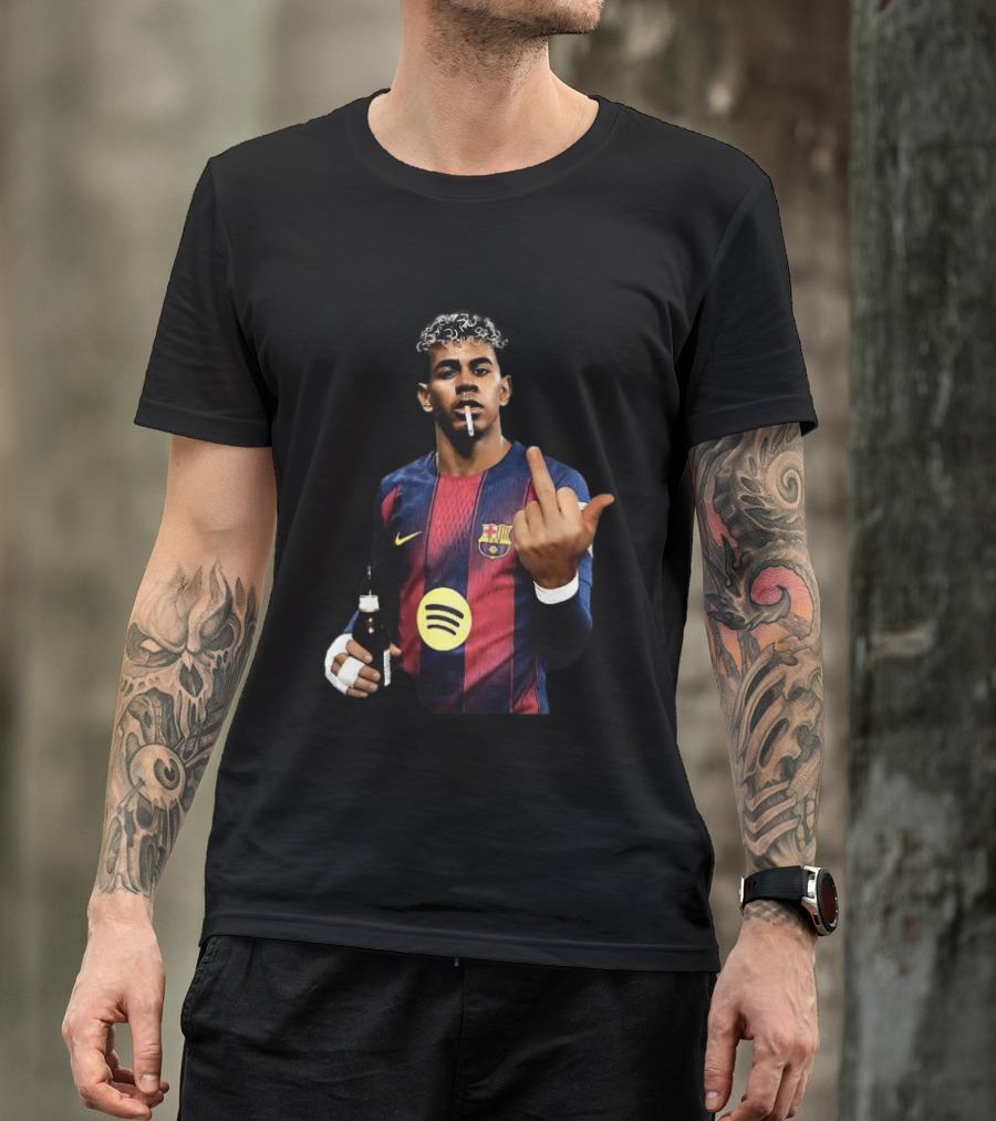 Lamine Yamal FC Barcelona Meme Middle Finger Gesture With Beer And Cigarette T-Shirt
