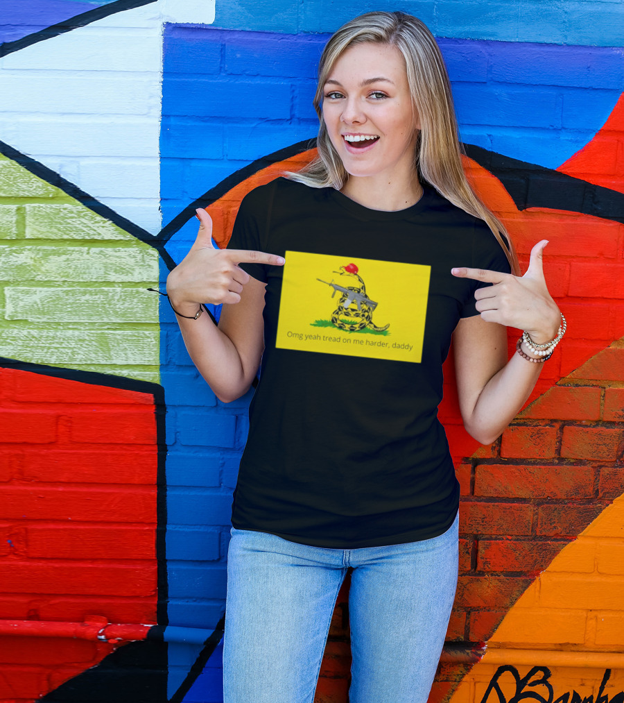 Omg Yeah Tread On Me Harder Daddy Maga 2026 Snake With Red Hat And Rifle T-Shirt