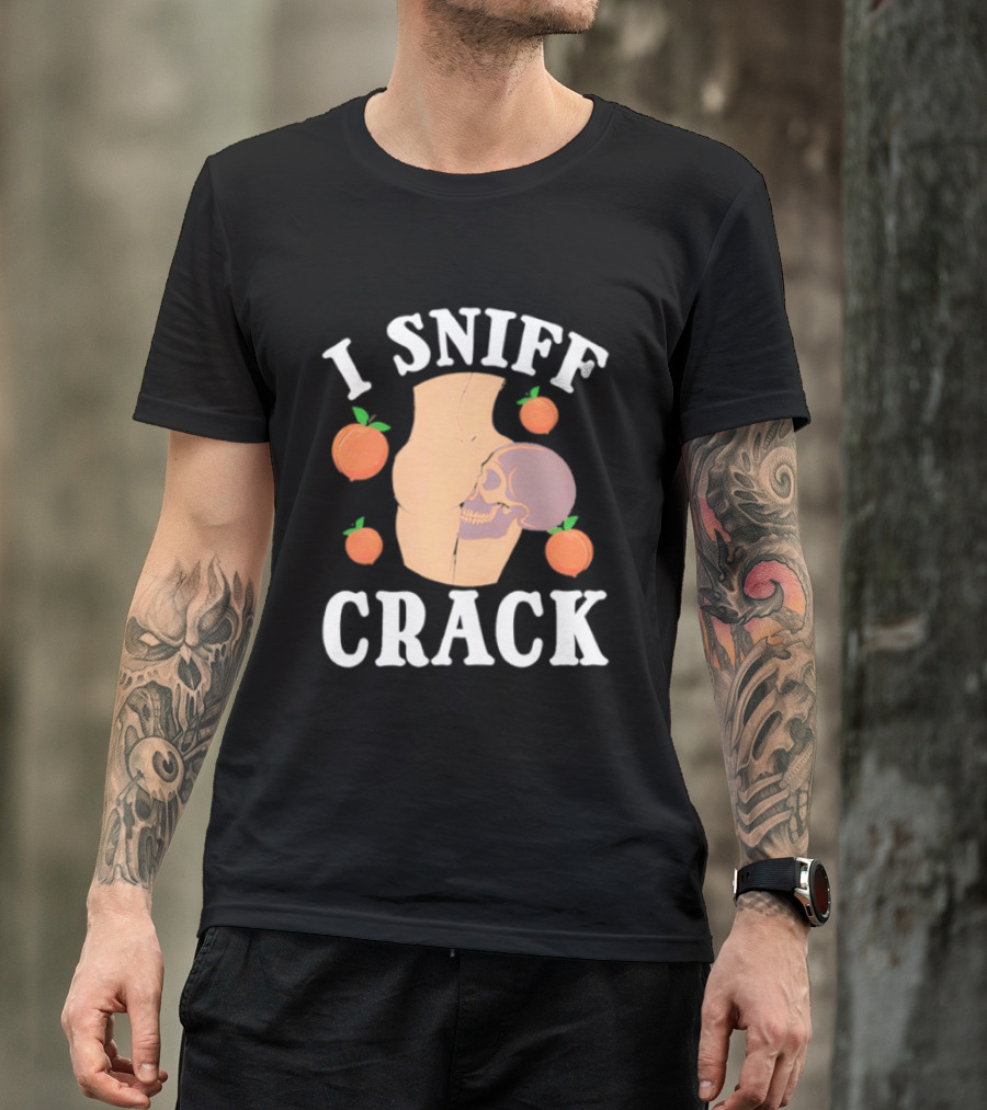 I Sniff Crack Skull Peach Vase Humor T-Shirt