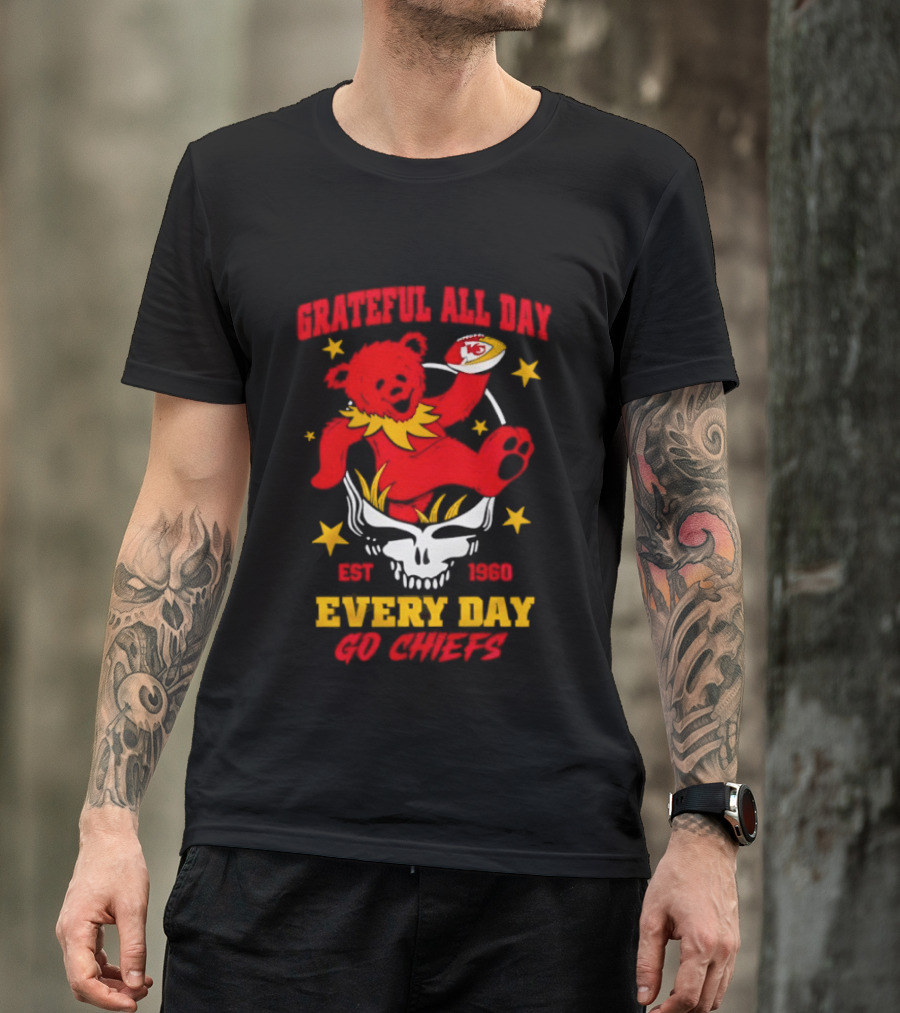 Grateful All Day Every Day Go Chiefs Est 1960 Kansas City Chiefs X Grateful Dead T-Shirt