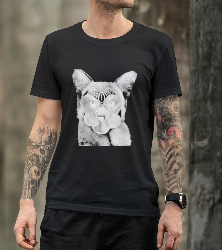 Galantis Palladium Cat Mask Orchid Eyes Black And White T-Shirt