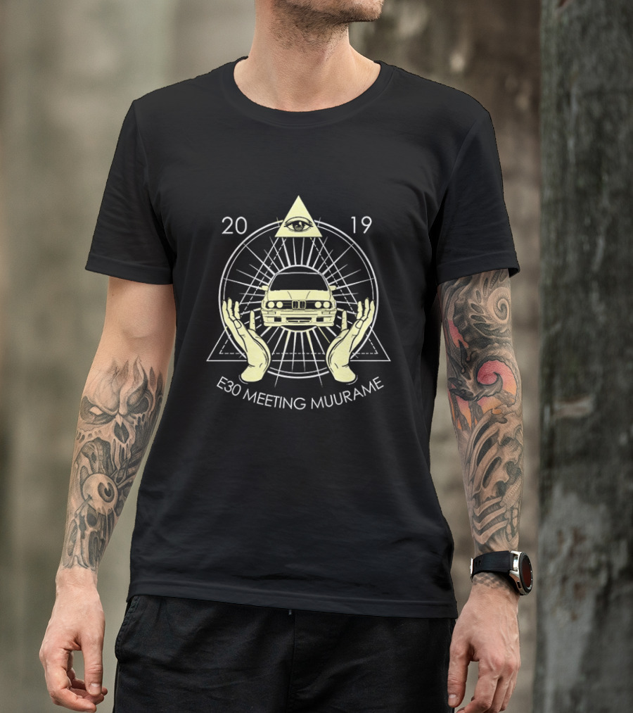 E30 Meeting Muurame 2019 Illuminati Eye Car Graphic Pyramid Hands T-Shirt