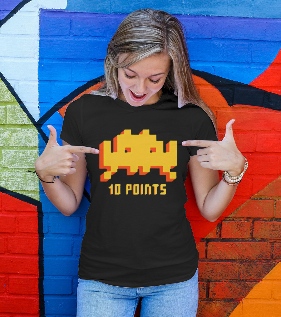 Roy IT Crowd Space Invader 10 Points Game Reference T-Shirt