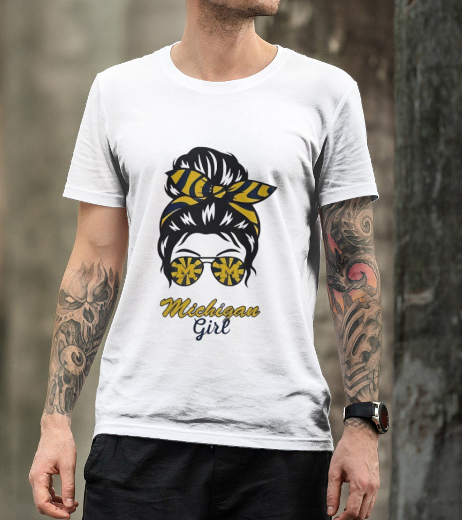 Michigan Girl Messy Bun Glasses Bow T-Shirt