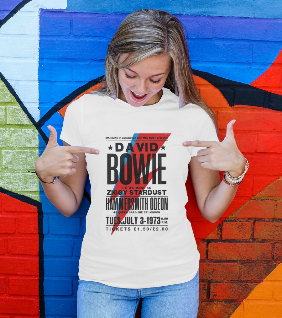 David Bowie Performing As Ziggy Stardust Hammersmith Odeon London July 3 1973 T-Shirt