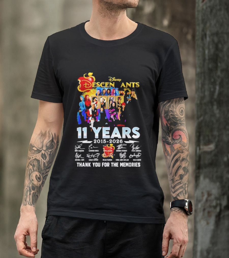 Disney Descendants 11 Years 2015 2026 Thank You For The Memories Signatures T-Shirt