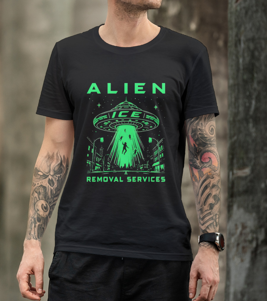 ALIEN ICE UFO Removal Services Extraterrestrial Abduction Scene T-Shirt