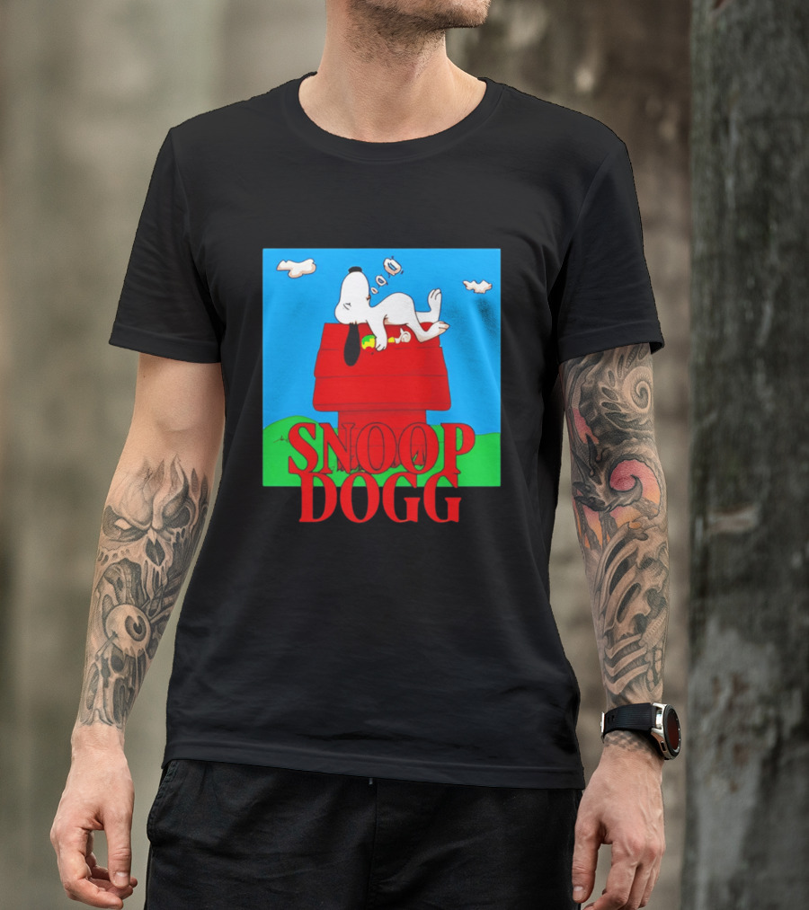 Snoop Dogg Snoopy Parody Relaxing On Doghouse T-Shirt