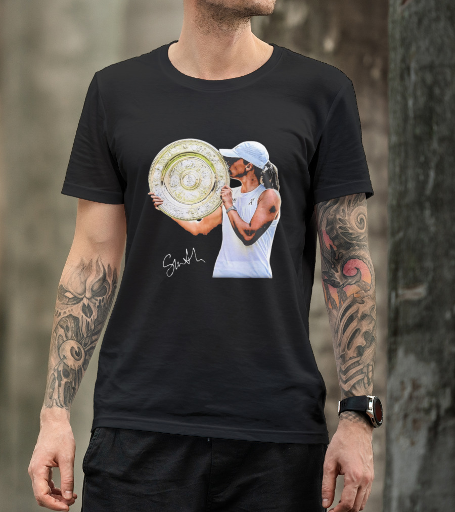 Iga Swiatek Wimbledon Champion Trophy Celebration T-Shirt