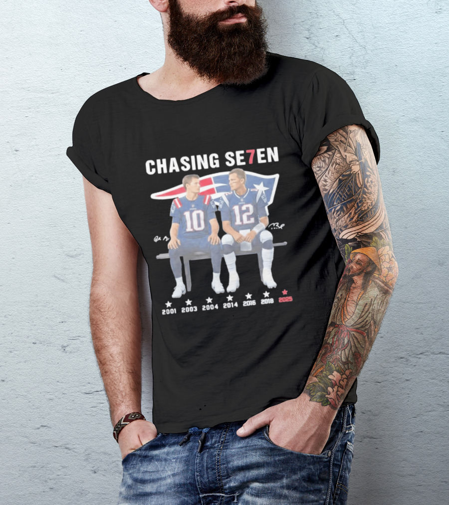 Chasing Se7en Drake Maye Tom Brady New England Patriots 2000 2003 2004 2005 2015 2017 2023 T-Shirt