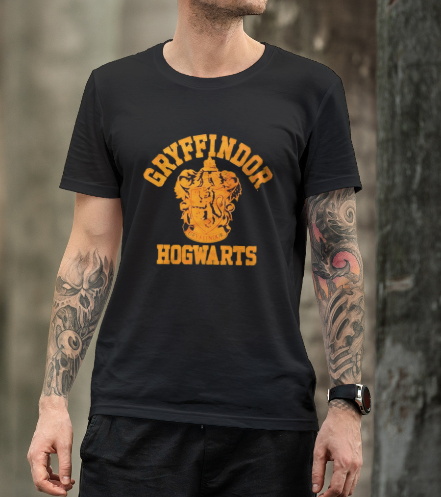 Gryffindor Hogwarts School Crest Shield Lion T-Shirt