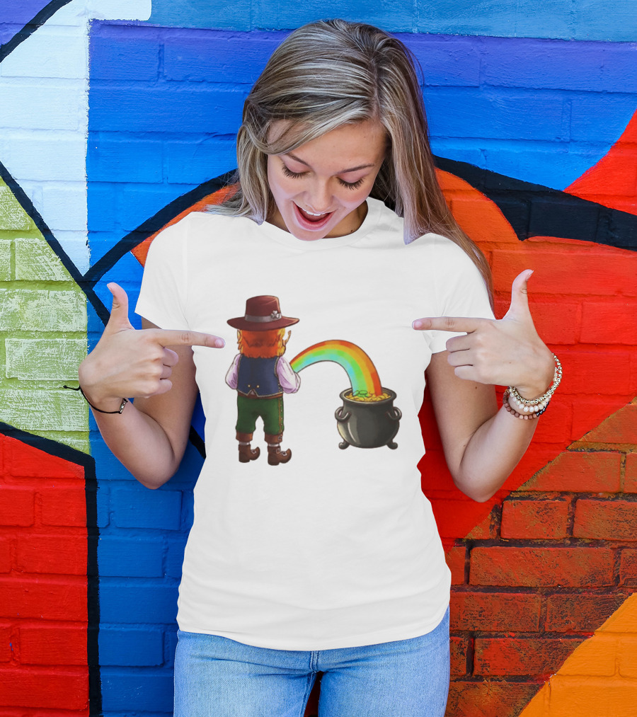 St Patricks Day Leprechaun Pissing Rainbow Into Pot Of Gold Meme T-Shirt