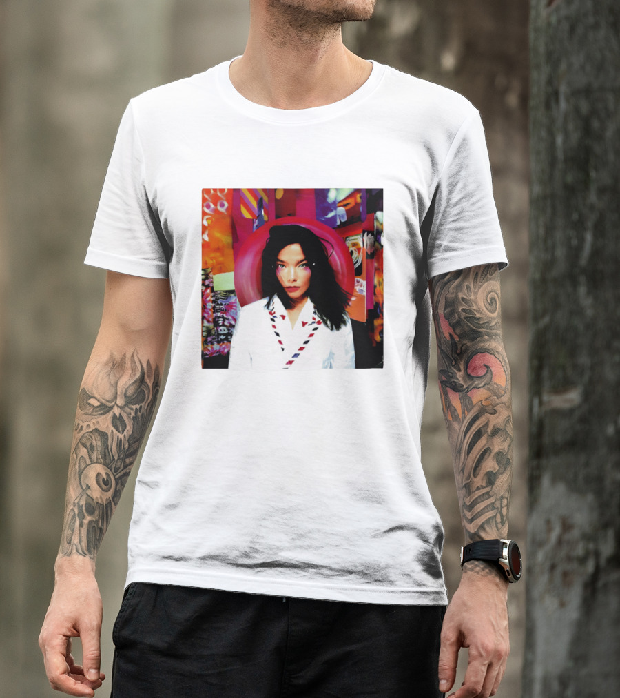 Anne Hathaway Björk And T-Shirt