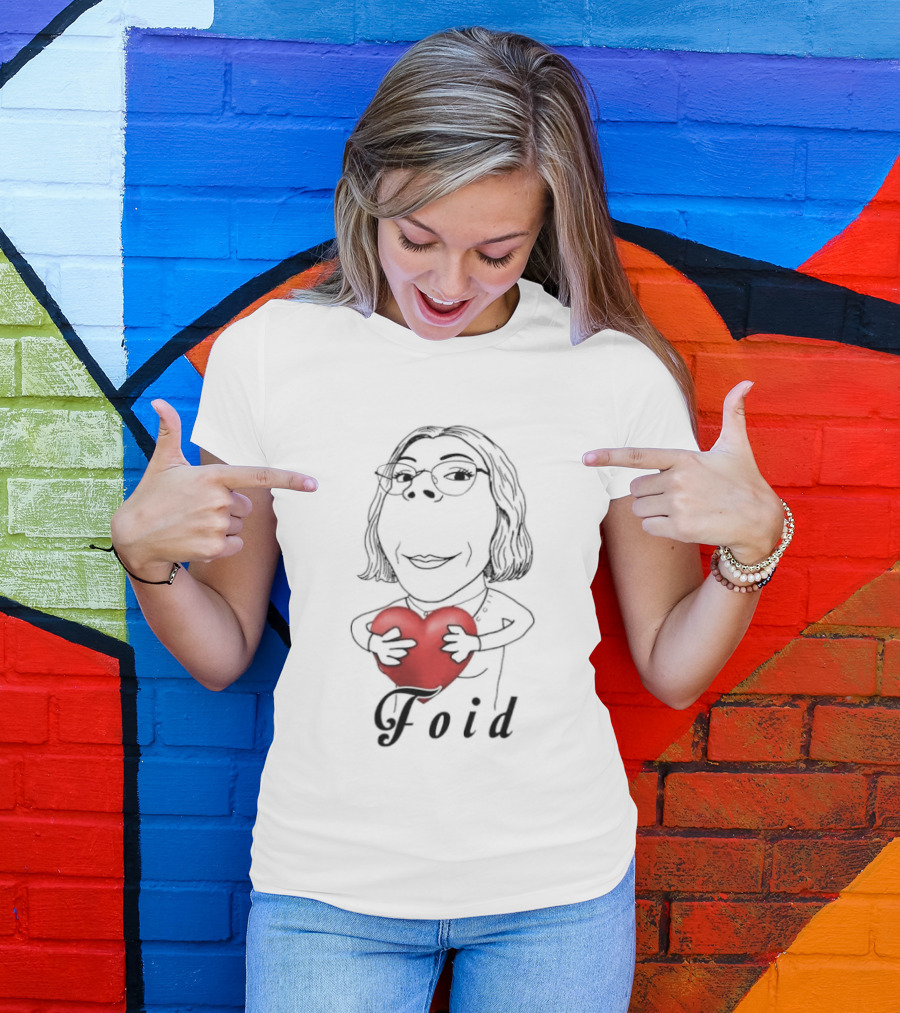 Foid Girl Hugs Heart Sketch Lovable Red Heart Embrace T-Shirt