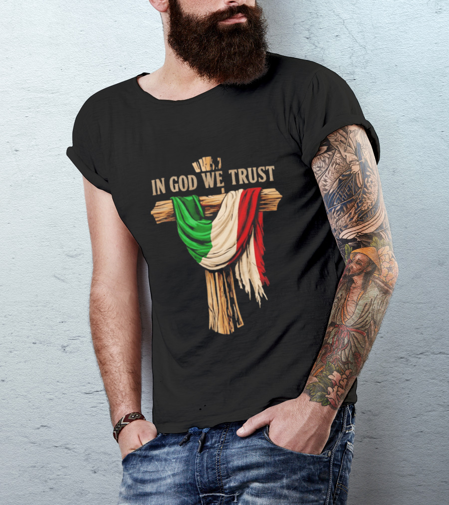 In God We Trust Italian Flag On Cross Jesus Reto T-Shirt
