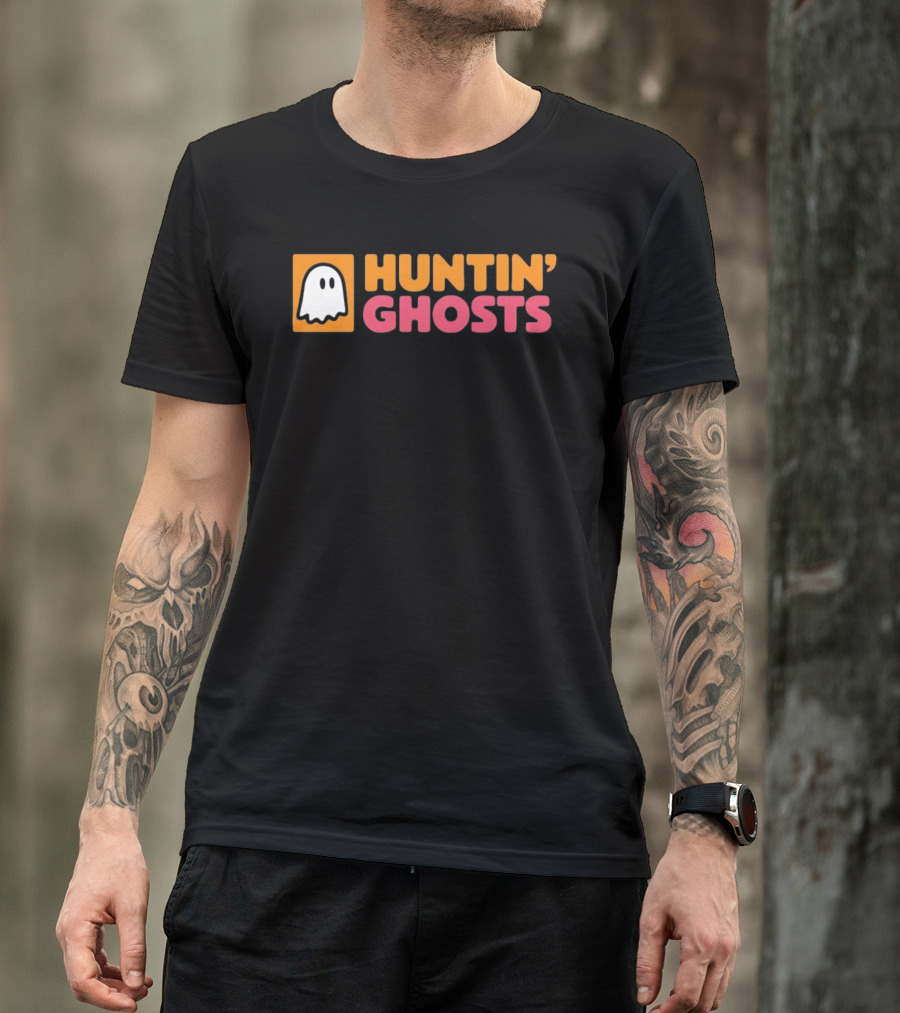 Huntin' Ghosts Halloween White Ghost Icon On Orange T-Shirt