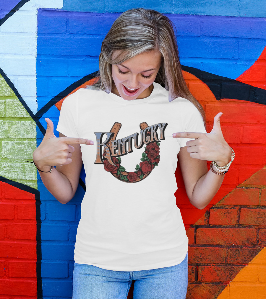 Kentucky Race For The Roses Horseshoe Rose Wreath T-Shirt