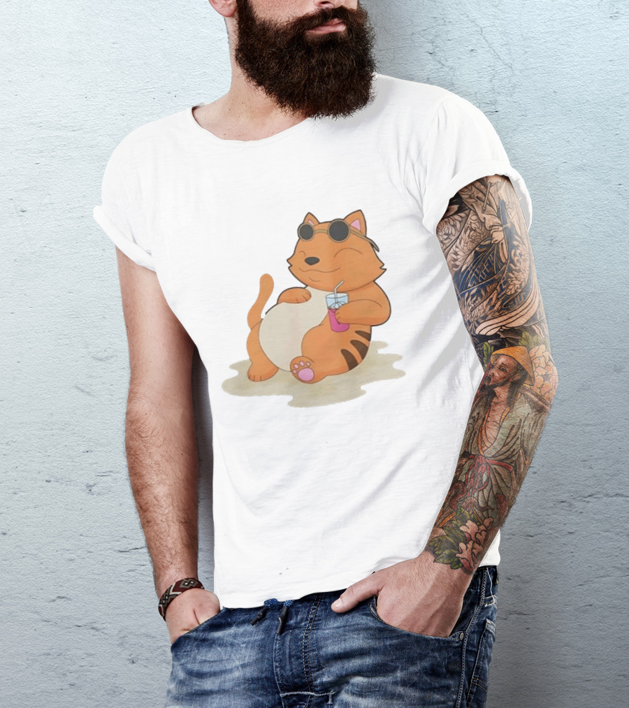 Cat Relaxing With Sunglasses And Drink On Beach Summer Vibes T-Shirt