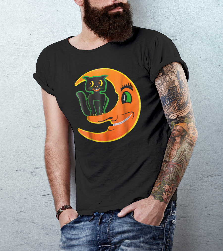 Funny Halloween Cat On Smiling Moon T-Shirt