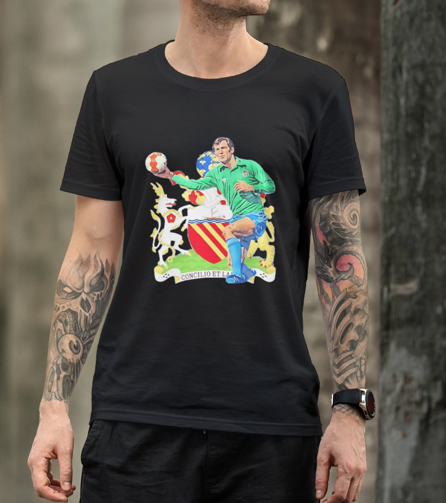 Joe Corrigan Manchester City Goalkeeper Concilio Et Labore Crest T-Shirt