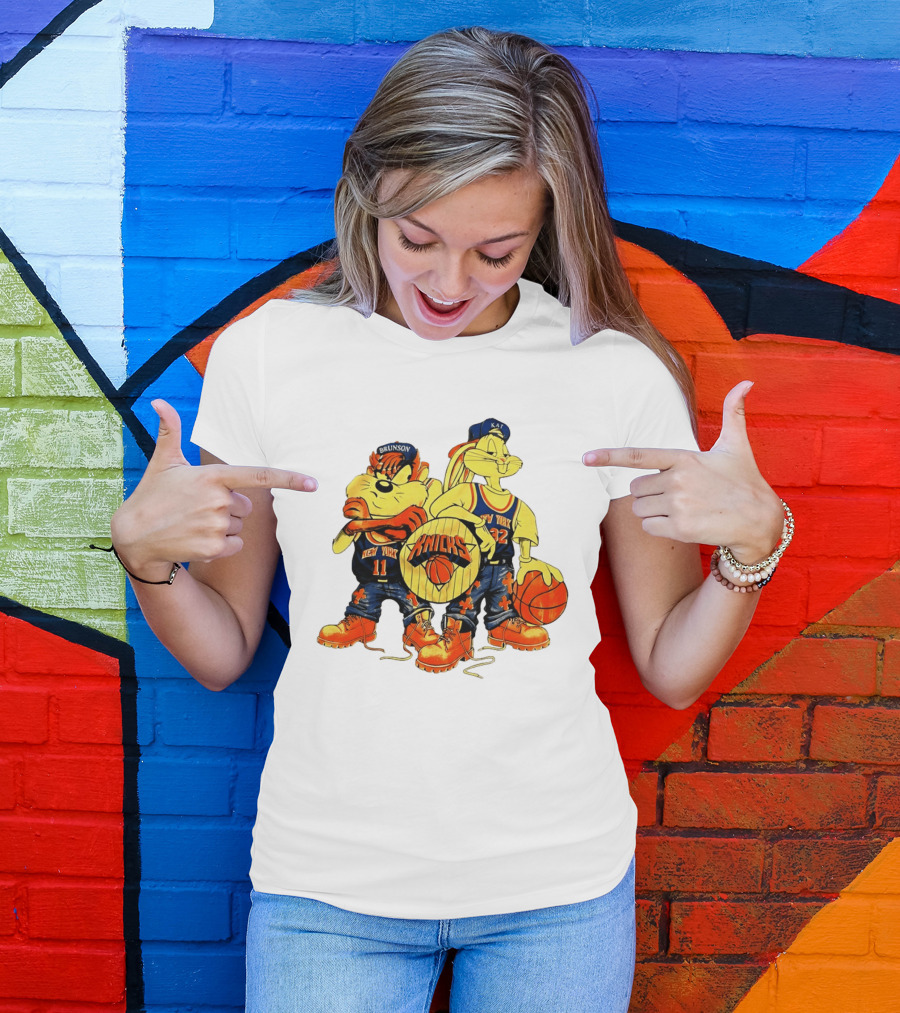 New York Knicks Bugs Bunny Taz NBA Finals Players Madison Square Garden T-Shirt