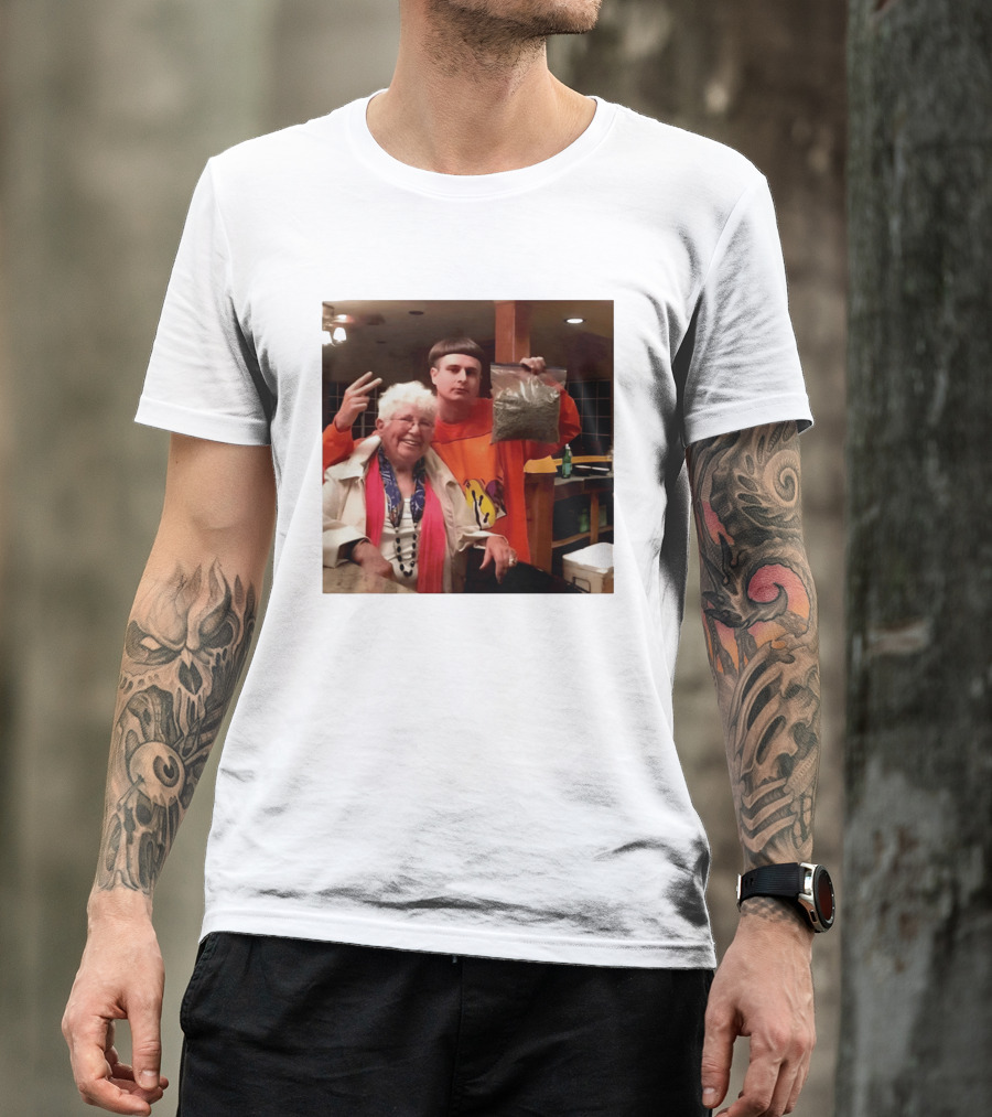 Oliver Tree Weed Grandma Memorial RIP Oliver Tree T-Shirt