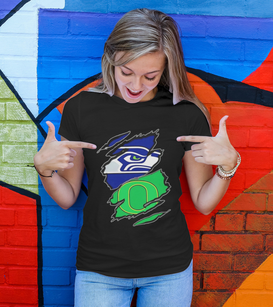 Seattle Seahawks Oregon Ducks Two Teams One Heart Scratch T-Shirt